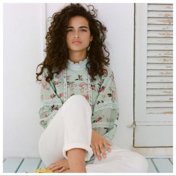 ANTHROPOLOGIE Hemant & Nandita Amour Floral Blouse - Picture 3 of 11